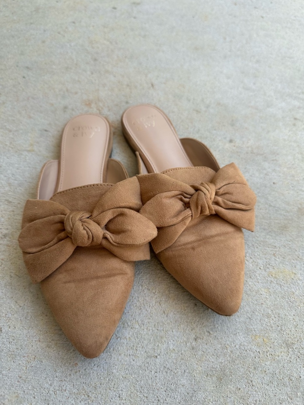crown & ivy Tan Knotted Pointed-Toe Mule Flats